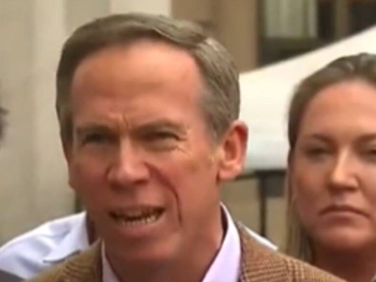 El curioso «argumento» de Jorge Alessandri durante entrega de carta contra los SLEP