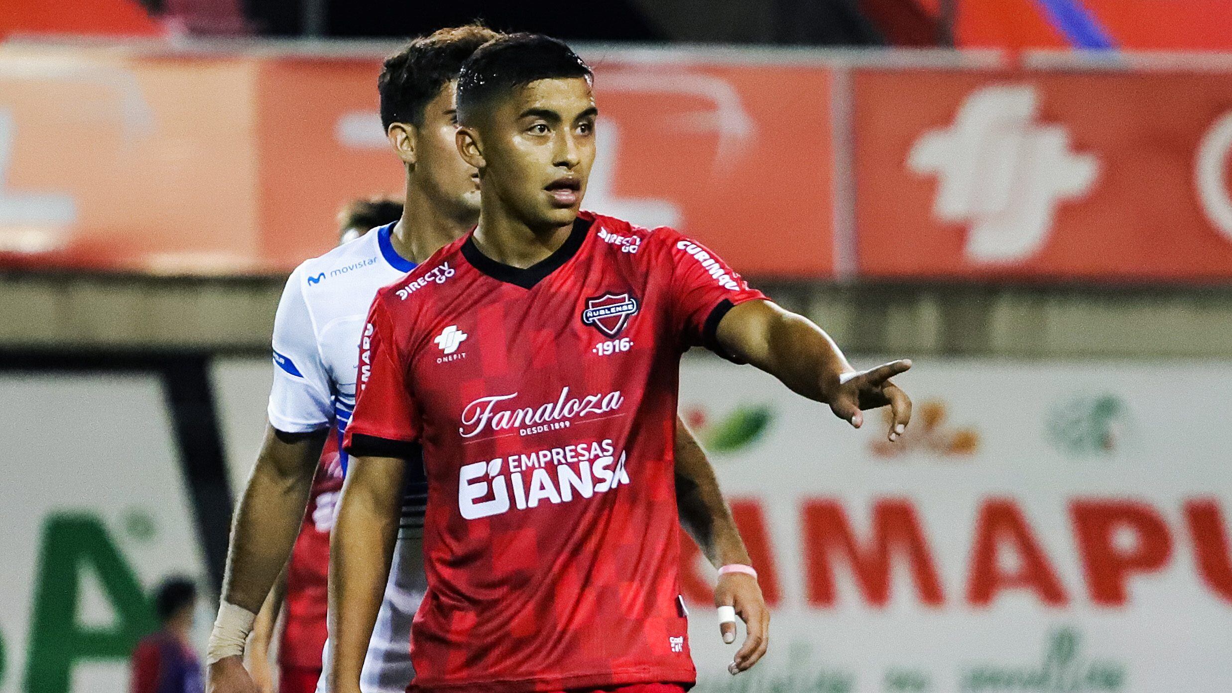 28 de Marzo del 2021/CHILLANNicolas Guerra durante el partido valido por la Primera fecha del Campeonato Nacional AFP PlanVital 2021, entre Ñublense vs Universidad Catolica, disputado en el Estadio Nelson Oyarzun Arenas.
FOTO:FELIPE VENEGAS/AGENCIA UNO