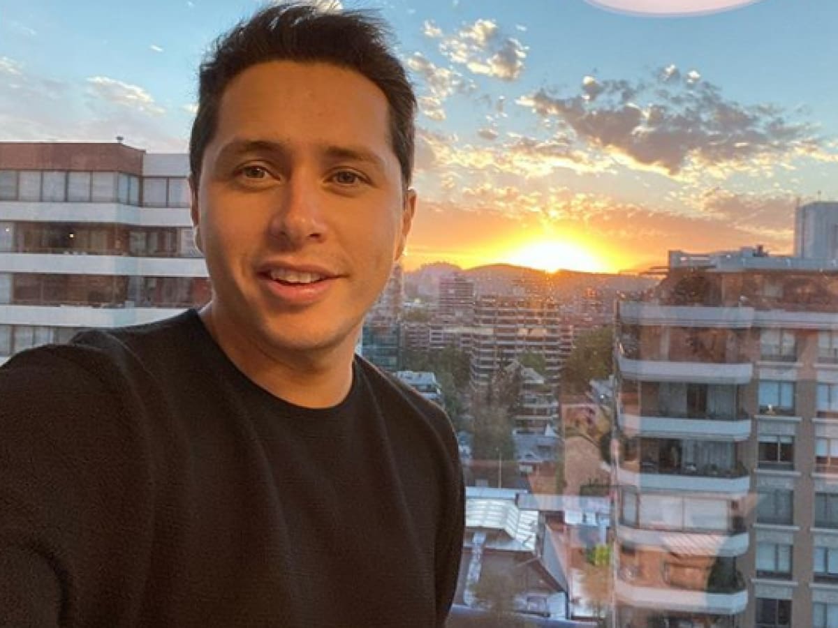 Karol Lucero fue criticado por fotografiarse con filtro de Instagram que simula ser una mascarilla