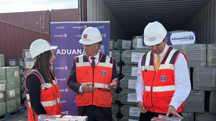 Avaluado en US$ 2 millones: hallan contenedor con más de 300 mil productos tecnológicos de contrabando en San Antonio