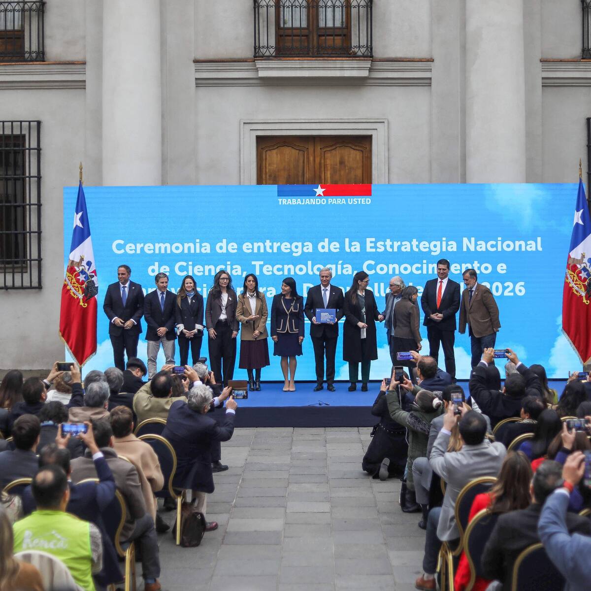 Katherine Villarroel detalla los pilares de la nueva Estrategia de CTCI entregada al Presidente José Antonio Kast