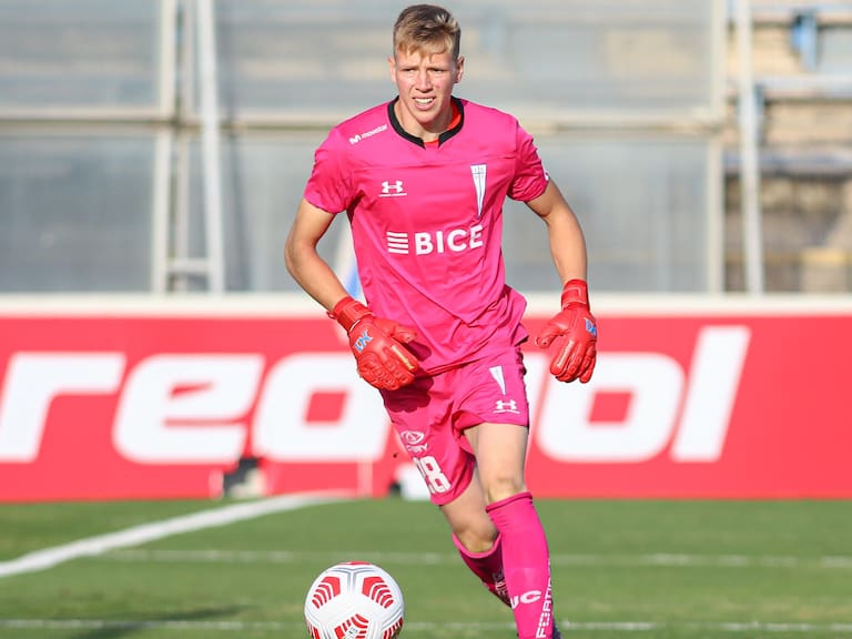 El portero Vicente Bernedo dejará la Universidad Católica