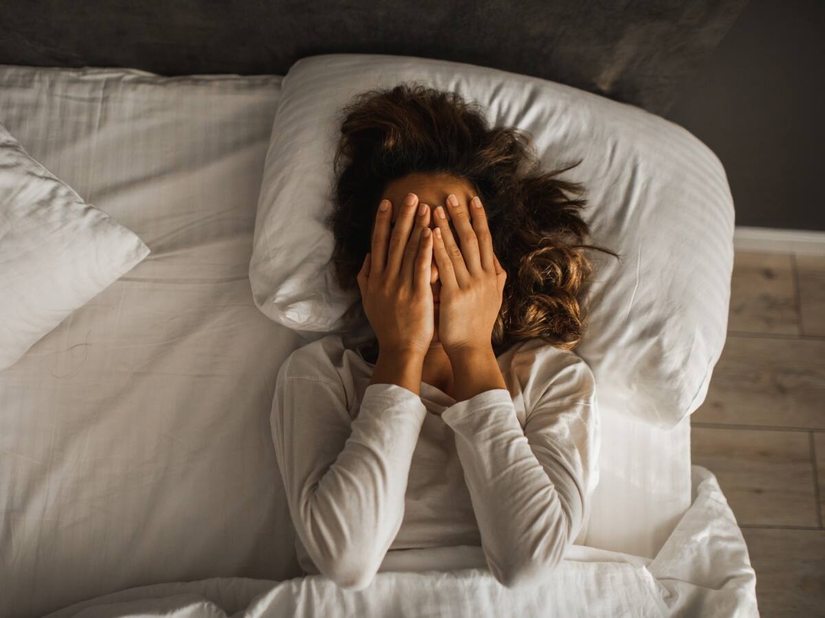 ¿Problemas para dormir? Psiquiatra revela simple truco de relajación para superar el insomnio