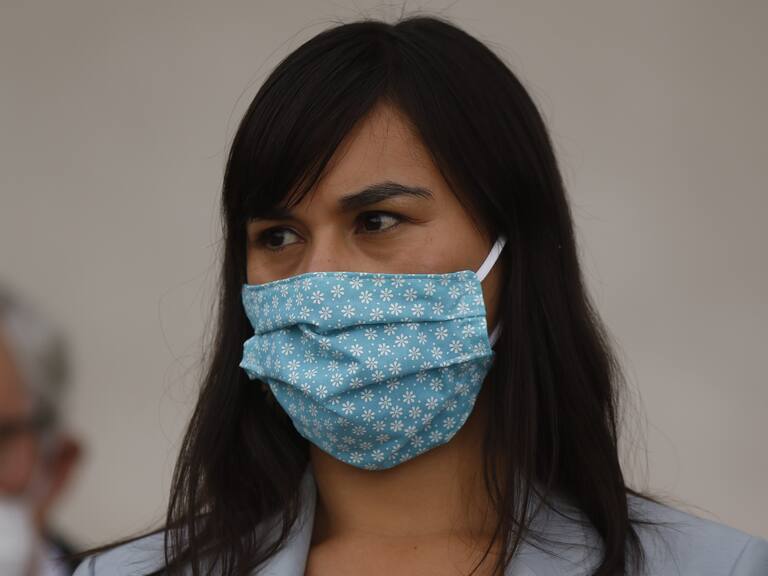 5 de mayo del 2020/SANTIAGOLa presidenta del Colegio Medico, Izkia Siches, participa de un punto de prensa en el Palacio de La Moneda, junto a integrantes de la mesa social covid 19, tras finalizar la reunión con el Presidente de la Republica.
FOTO: SEBASTIAN BELTRAN GAETE/AGENCIAUNO