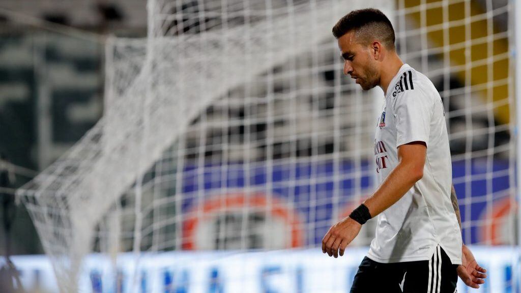 11 de Abril del 2021/SANTIAGOMatias Zaldivia(c) es expulsado luego de dar un planchazo a Matías Cahais(c) ,durante el partido valido por la tercera fecha del Campeonato Nacional AFP PlanVital 2021, entre Colo Colo vs O'Higgins, disputado en el Estadio Monumental.
FOTO:FRANCISCO LONGA/AGENCIAUNO