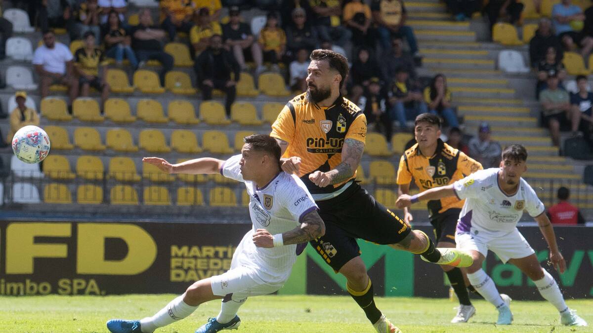 El campeón vuelve a caer: Deportes Concepción derrota a Coquimbo y suma su primer triunfo en la Liga de Primera