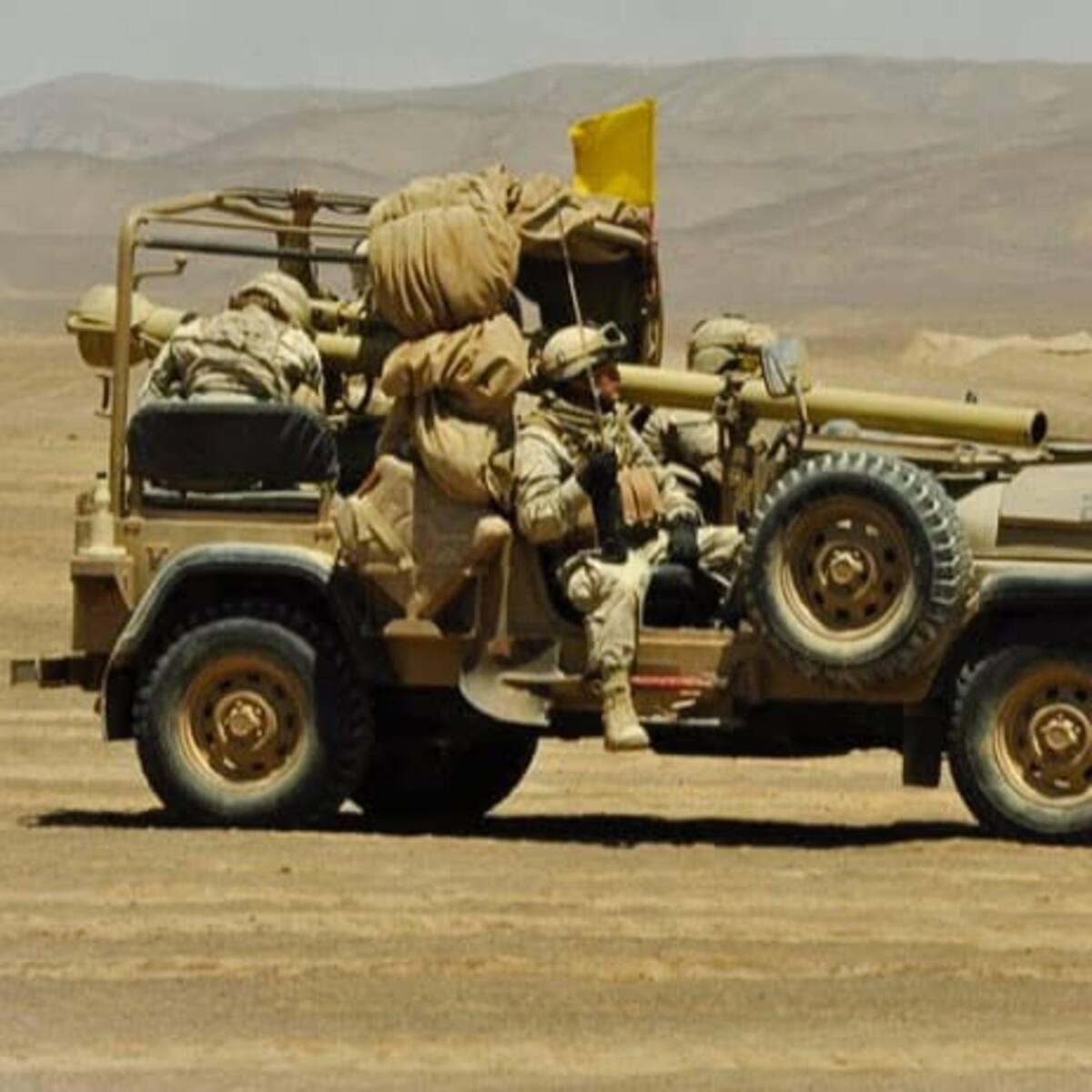 Oportunidad para coleccionistas y compradores: Ejército de Chile licita vehículos y bienes dados de baja