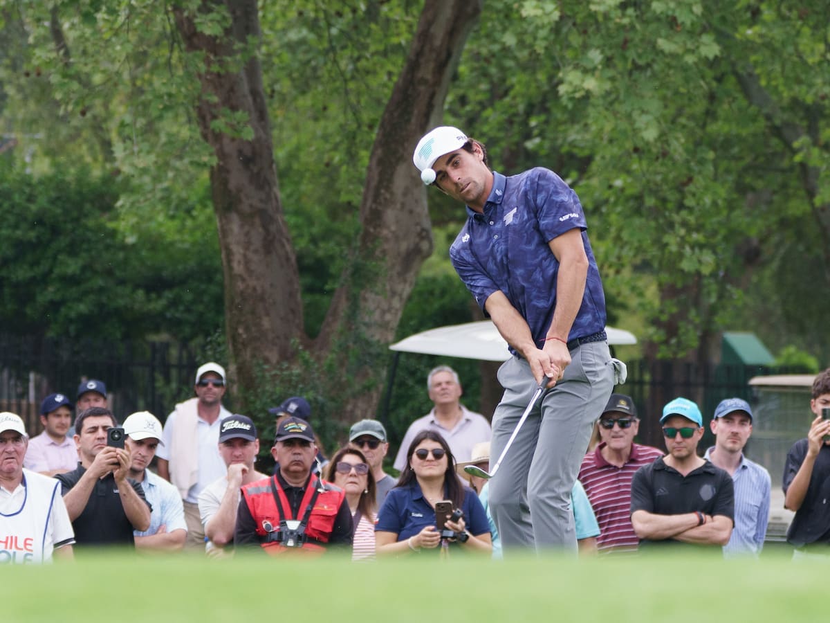 Joaquín Niemann responde al favoritismo y lidera el Abierto de Chile de golf: así le fue a dos famosos deportistas nacionales en el cuadro