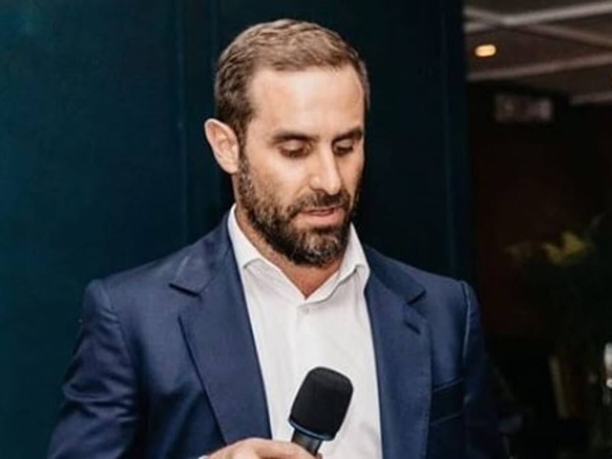 Viudo de Javiera Suárez responde consultas sobre el Covid-19 desde su Instagram