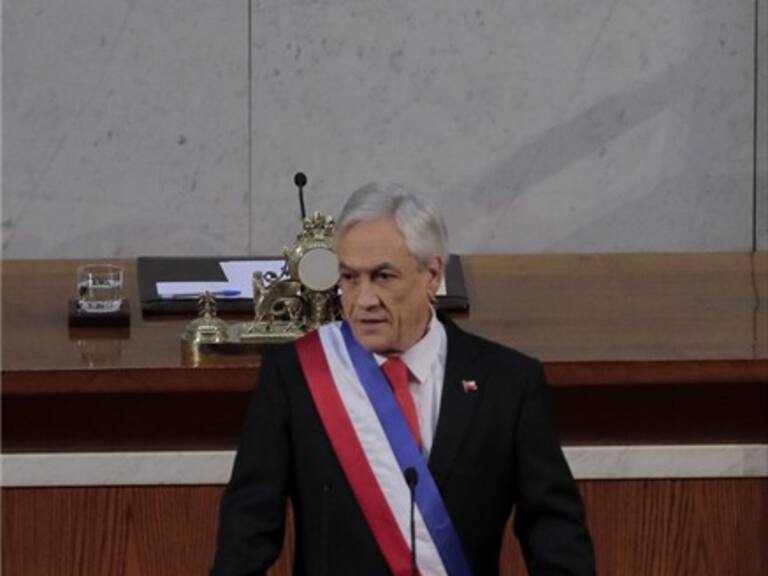 Financiamiento de potencial bélico: Piñera anunció reemplazo de Ley Reservada del Cobre
