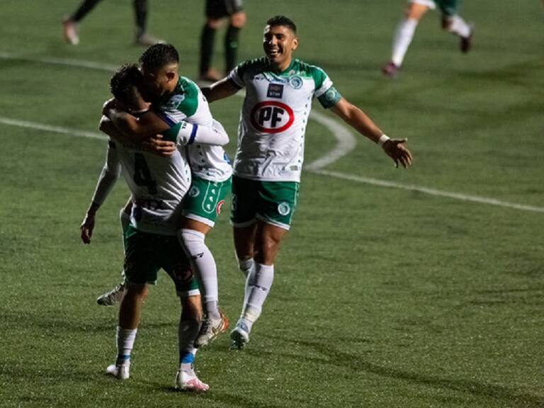 Puerto Montt goleó a Copiapó en el Chinquihue y quedó muy cerca de instalarse en la final de la liguilla por el ascenso