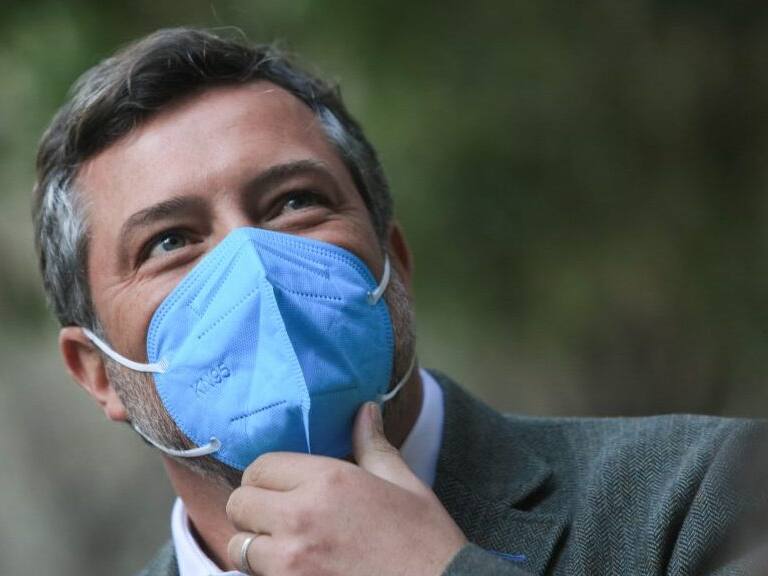 Sebastián Sichel: «Gracias a mucha conversación, la derecha se transformó en una derecha democrática en Chile»