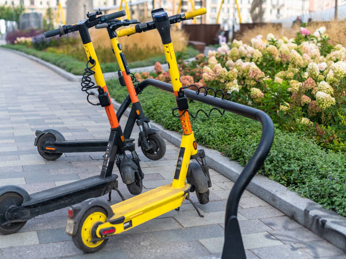 Ñuñoa le dice adiós a scooters eléctricos tras denuncias de la comunidad