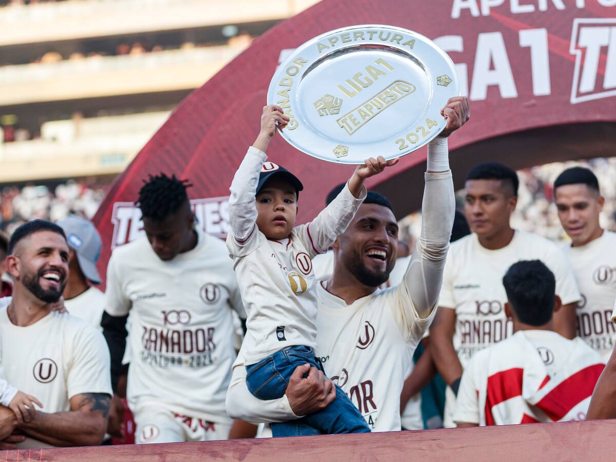 Rodrigo Ureña levanta un nuevo título: se consagró campeón del fútbol peruano con Universitario