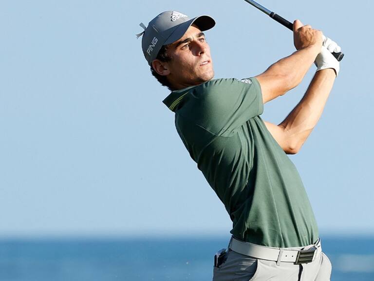 Joaquín Niemann tuvo una brillante jornada y quedó con opciones de pelear el título del Jude Championship este domingo