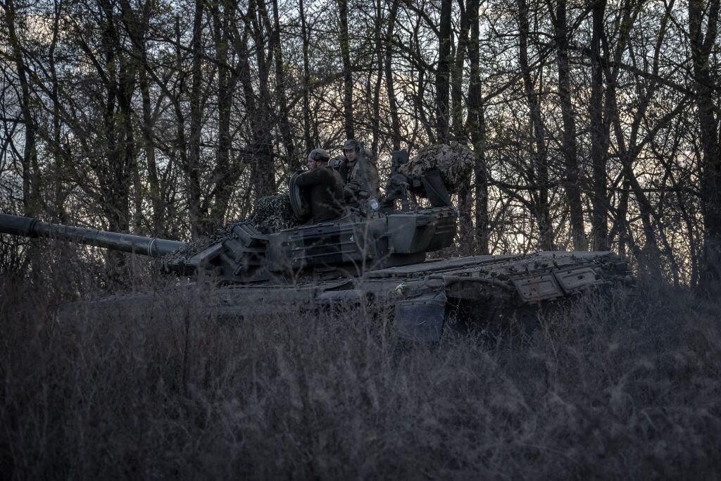 Tanque de Ucrania avanza en el frente de combate en el oblast de Zaporiyia