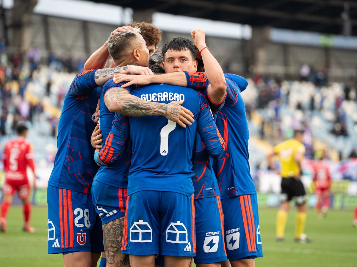 La U no se rinde: aplasta a Ñublense y mantiene sus chances matemáticas de pelear por el título de la Liga de Primera