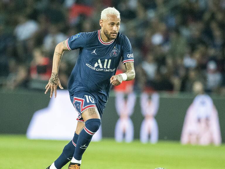 Neymar activa cláusula y renueva su contrato con el PSG