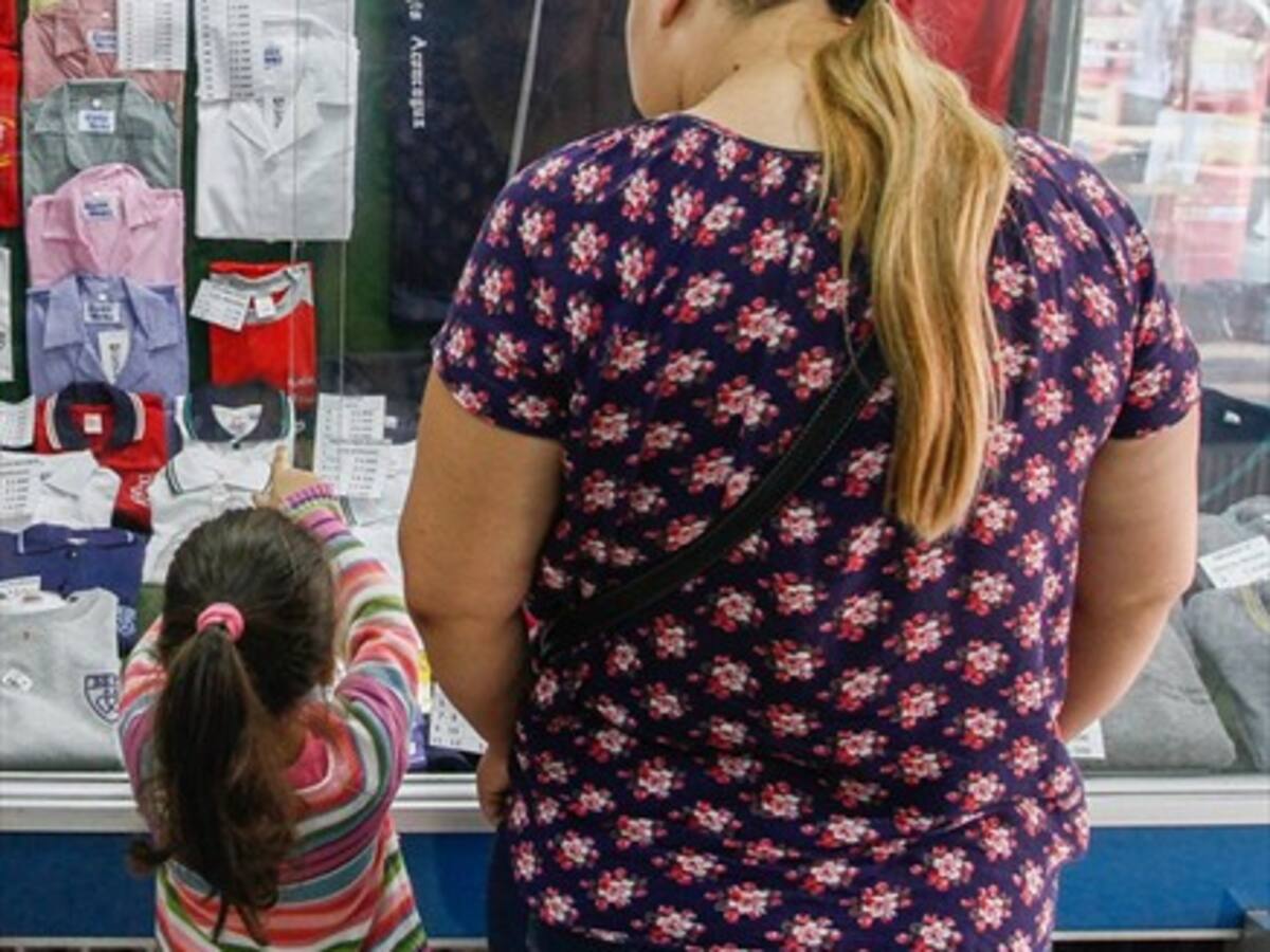 Libre competencia: colegios y distribuidores ponen fin a la exclusividad en venta de uniformes