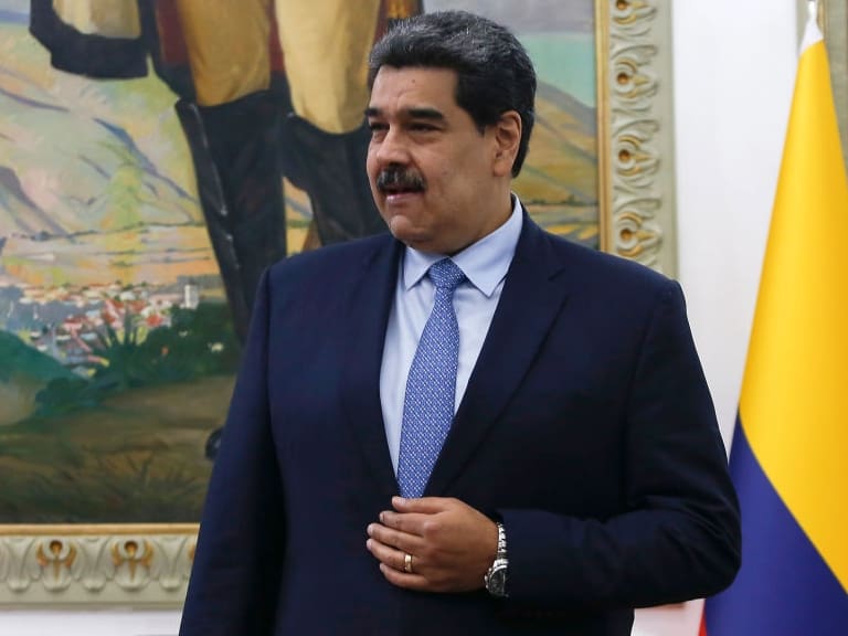 Nicolás Maduro afirma que no fue a la Celac por la «persecución permanente» de la oposición argentina