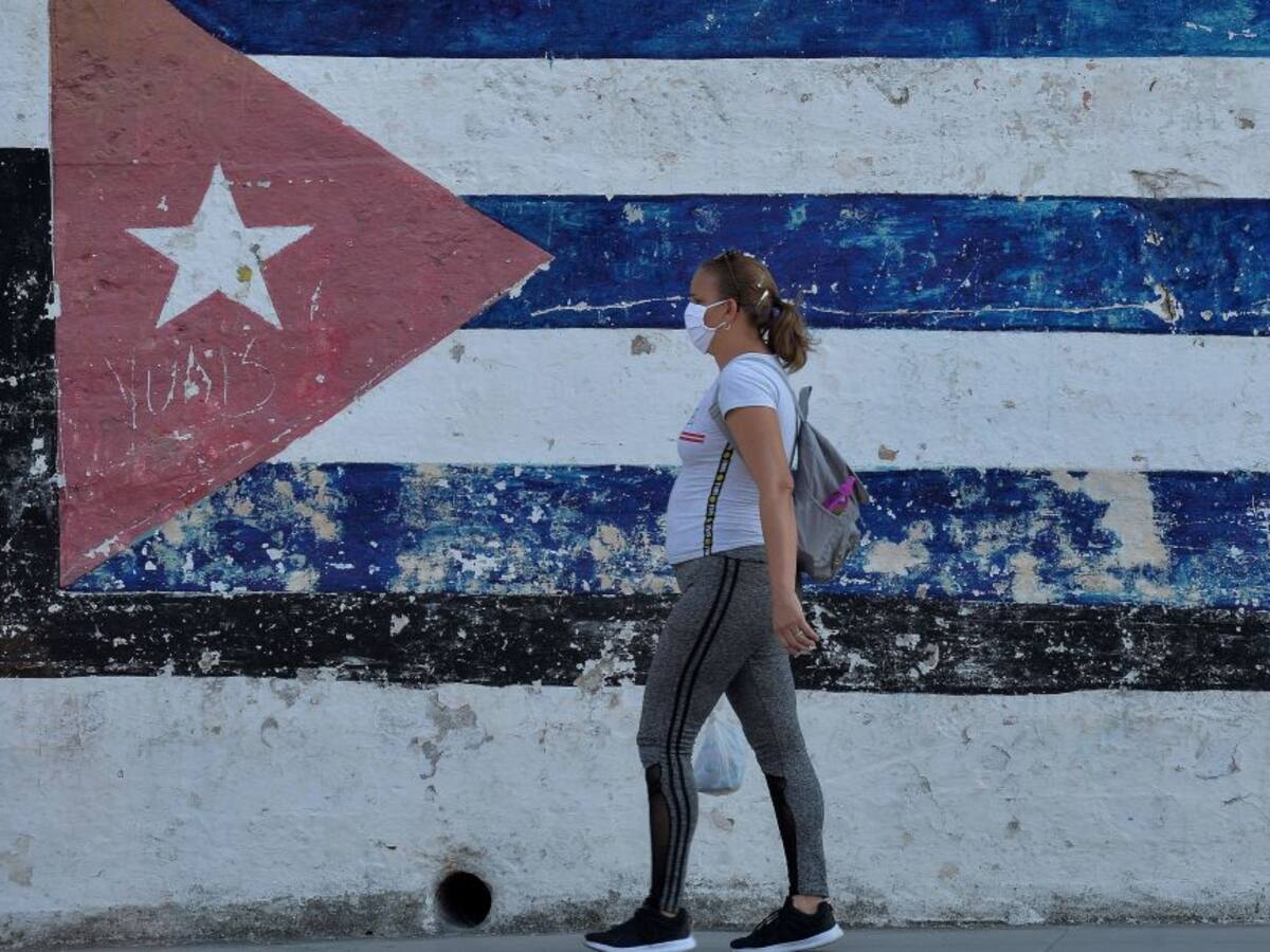 Cuba cierra aeropuerto internacional y el retiro de barcos extranjeros por el Covid-19