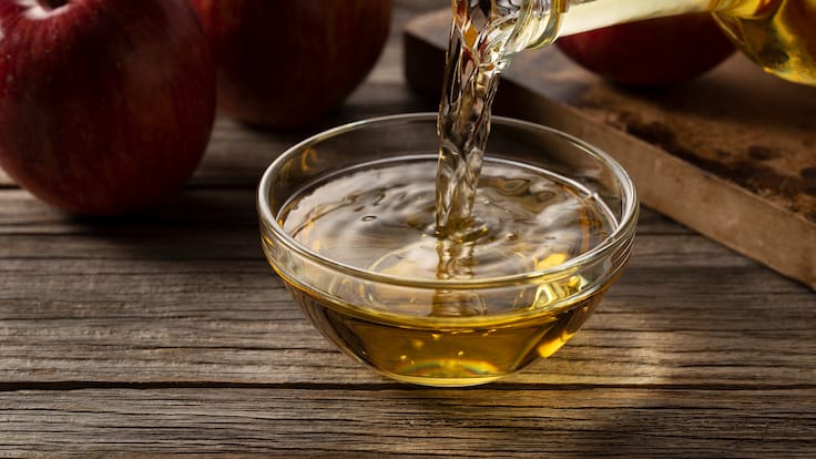El vinagre de manzana se ha convertido en más que un ingrediente en la cocina, pero podría tener impactos en la salud
