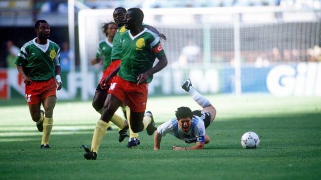 Stephen Tataw en el Argentina-Camerún del Mundial 1990