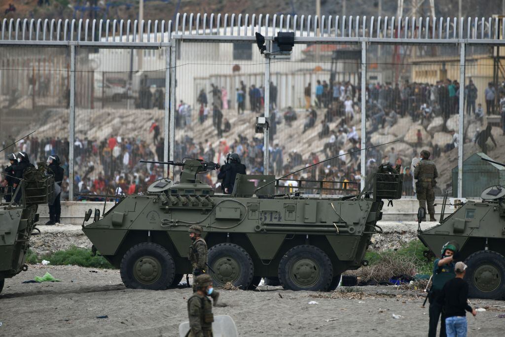 El ejército español refuerza la frontera en Ceuta