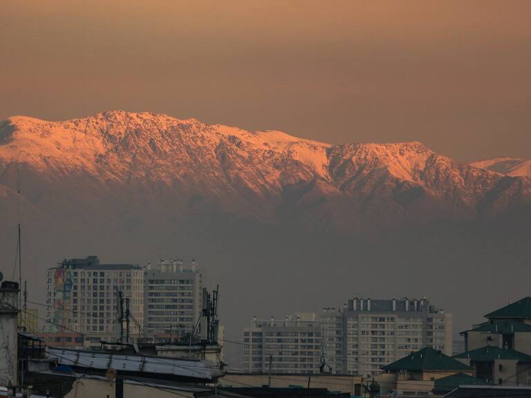 Por segunda vez consecutiva: declaran preemergencia ambiental en la RM para este viernes