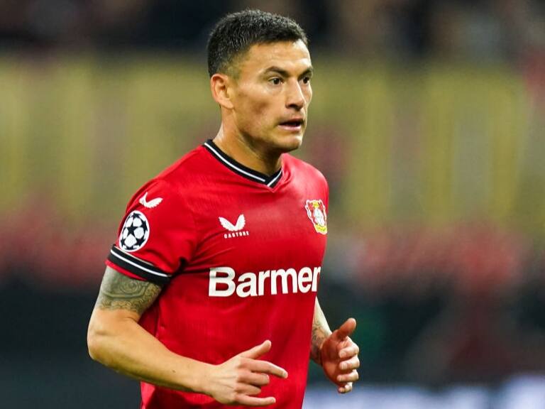 Charles Aránguiz podría ser refuerzo de Sao Paulo desde enero