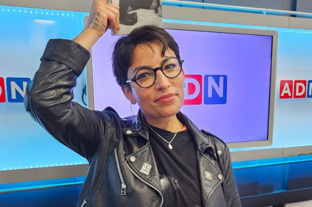 Ana Tijoux sobre su libro "Sacar la voz": "Fue un parto, un parto bonito"