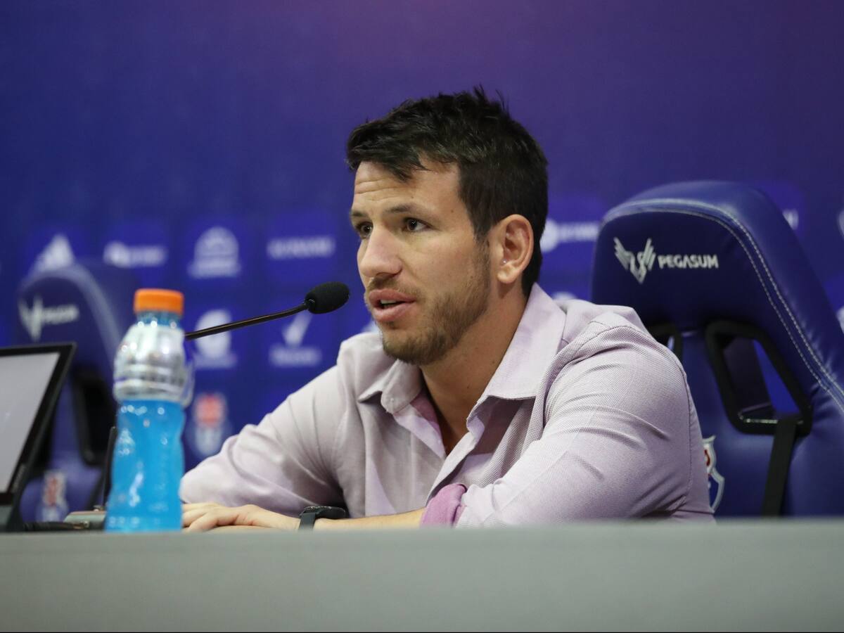 Gerente deportivo de la U zanjó el tema: «Con este plantel creo que vamos a competir»
