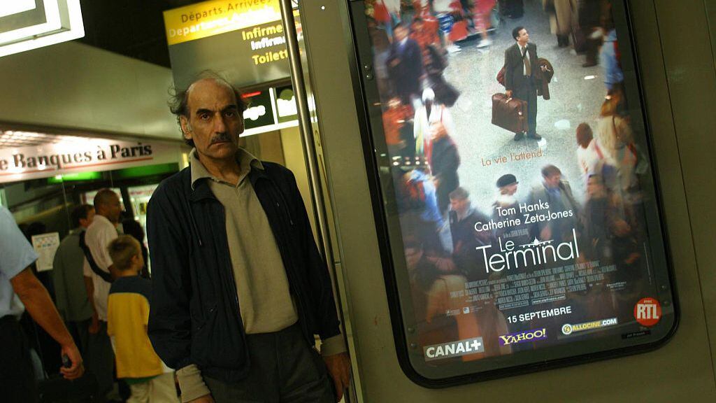 muere Mehran Karimi Nasseri hombre que inspiró La Terminal - refugiado