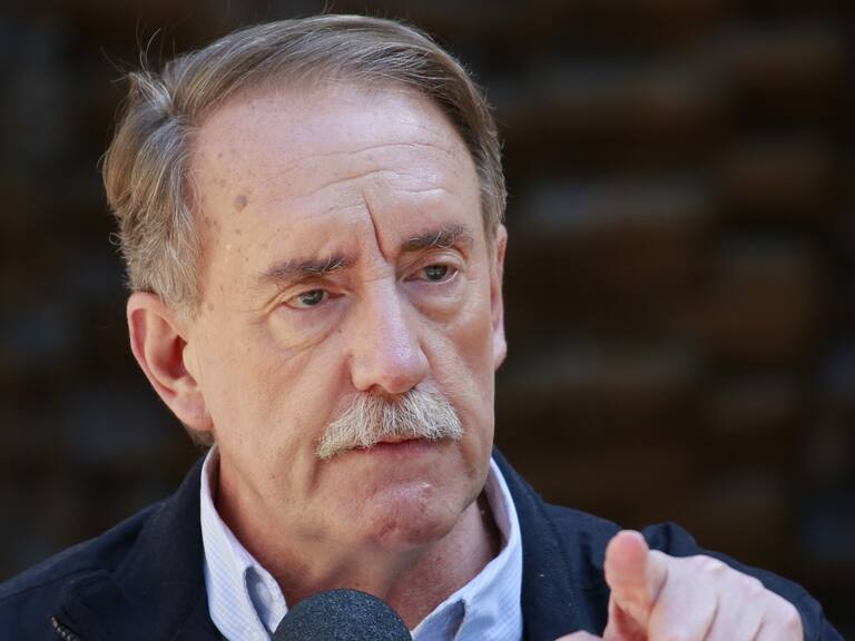 Eduardo Artés apuntó sus dardos contra Gabriel Boric: «Es muy irresponsable, nos dejó en una situación muy compleja»