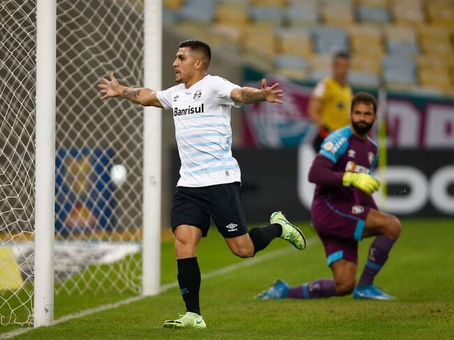 César Pinares anotó en agónico triunfo de Gremio sobre Fluminense en el Brasileirao