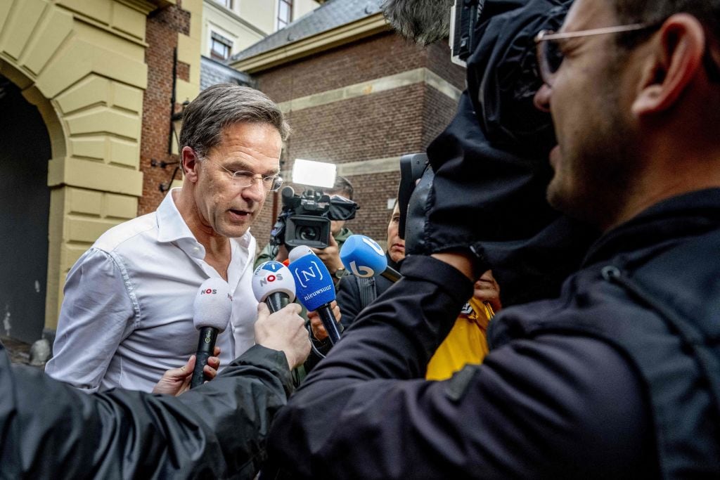 El primer ministro de Países Bajos, Mark Rutte, ante la prensa