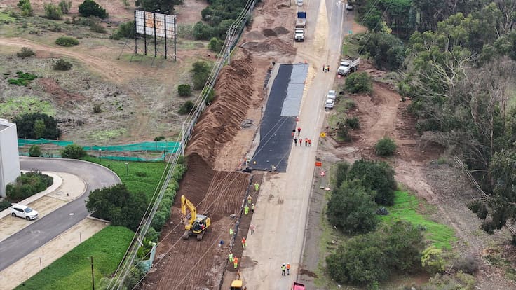 MOP anuncia cuándo volverá el tránsito bidireccional en la Ruta F-30E tras socavones en Maitencillo