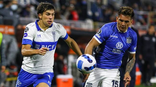 Universidad Católica y Talleres jugarán fuera de Santiago en enero