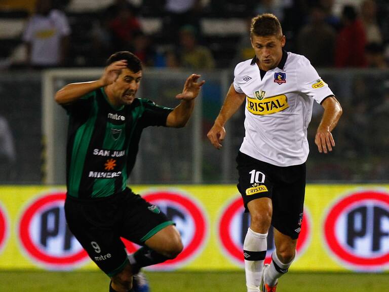 22 de ENERO 2013/SANTIAGOFacundo Coria ,durante el partido amistoso entre Colo Colo vs San Martin realizado en el estadio Monumental luego de la noche Alba.
FOTO:FRANCISCO LONGA/AGENCIAUNO