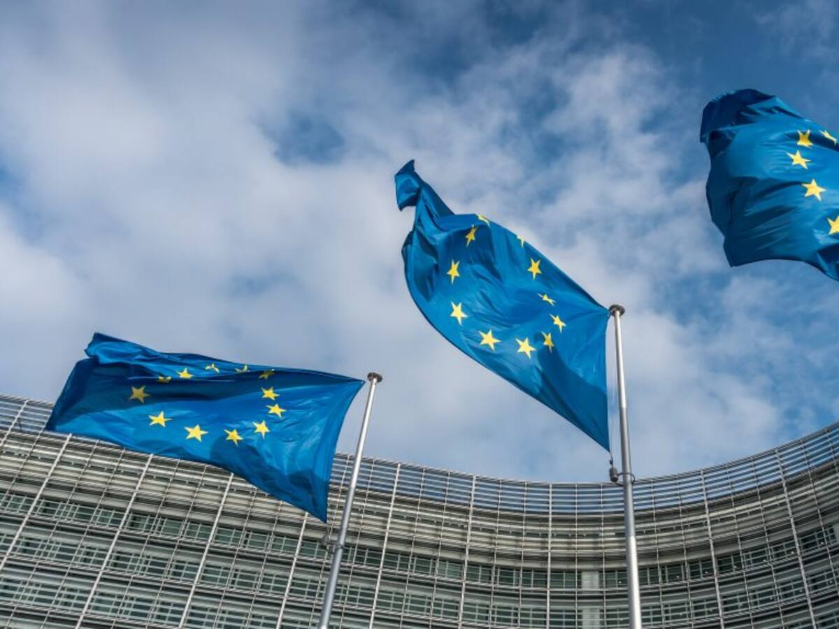 Unión Europea resolvió congelar activos del presidente ruso, Vladimir Putin, y su canciller, Serguei Lavrov
