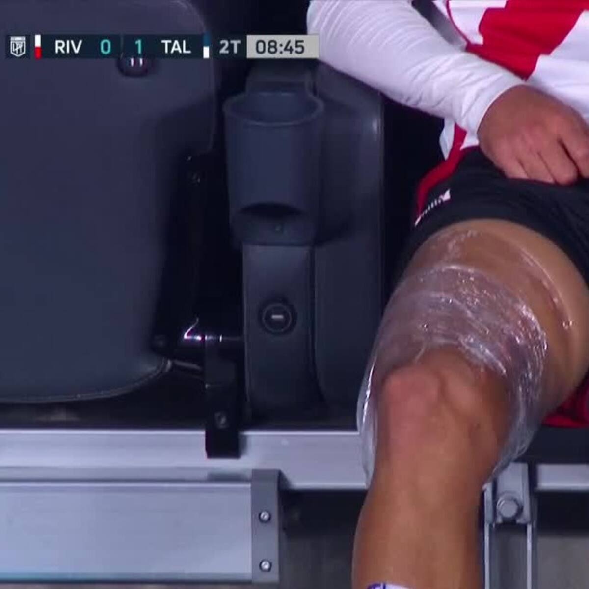 Alertas en La Roja: Paulo Díaz salió seriamente lesionado en derrota de River
