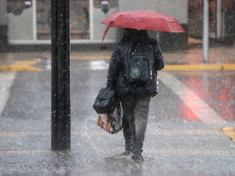 Fuertes lluvias afectan a la región metropolitana