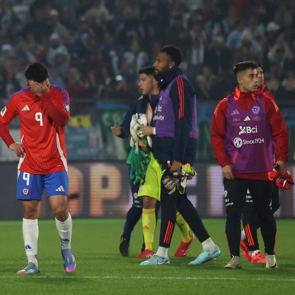 FIFA aplica nuevo castigo a La Roja para su último partido por las Eliminatorias al Mundial 2026