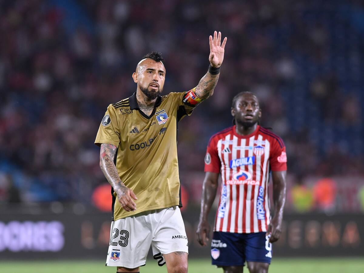 Con el “Rey Arturo” desde el arranque: la formación de Colo Colo para enfrentar a River Plate en Copa Libertadores