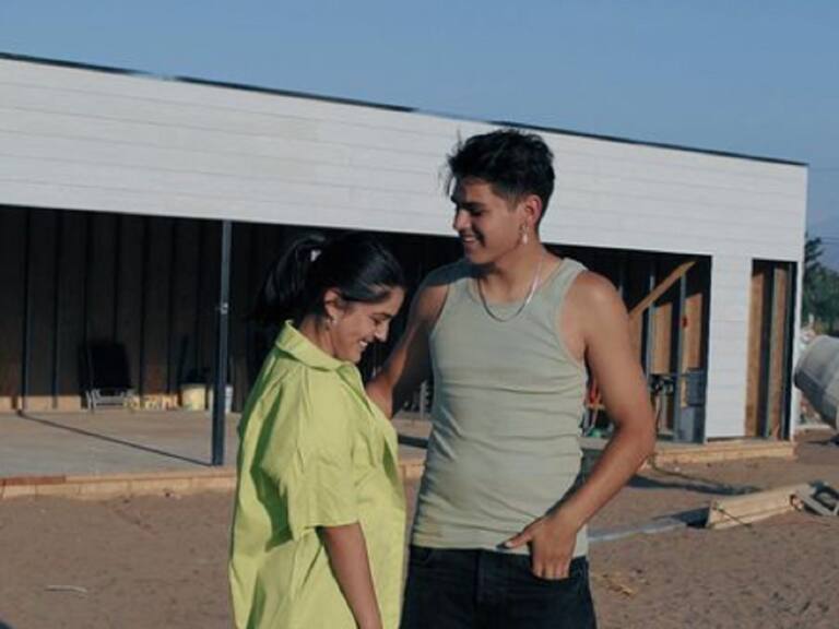 Exchica Rojo y actor de Mega construyen lujoso terreno de sus sueños: tiene quincho XL y piscina