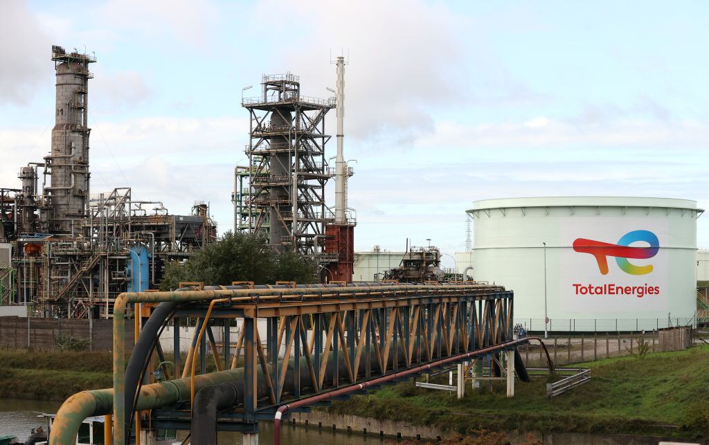 Una refinería detenida por la huelga de trabajadores en Francia