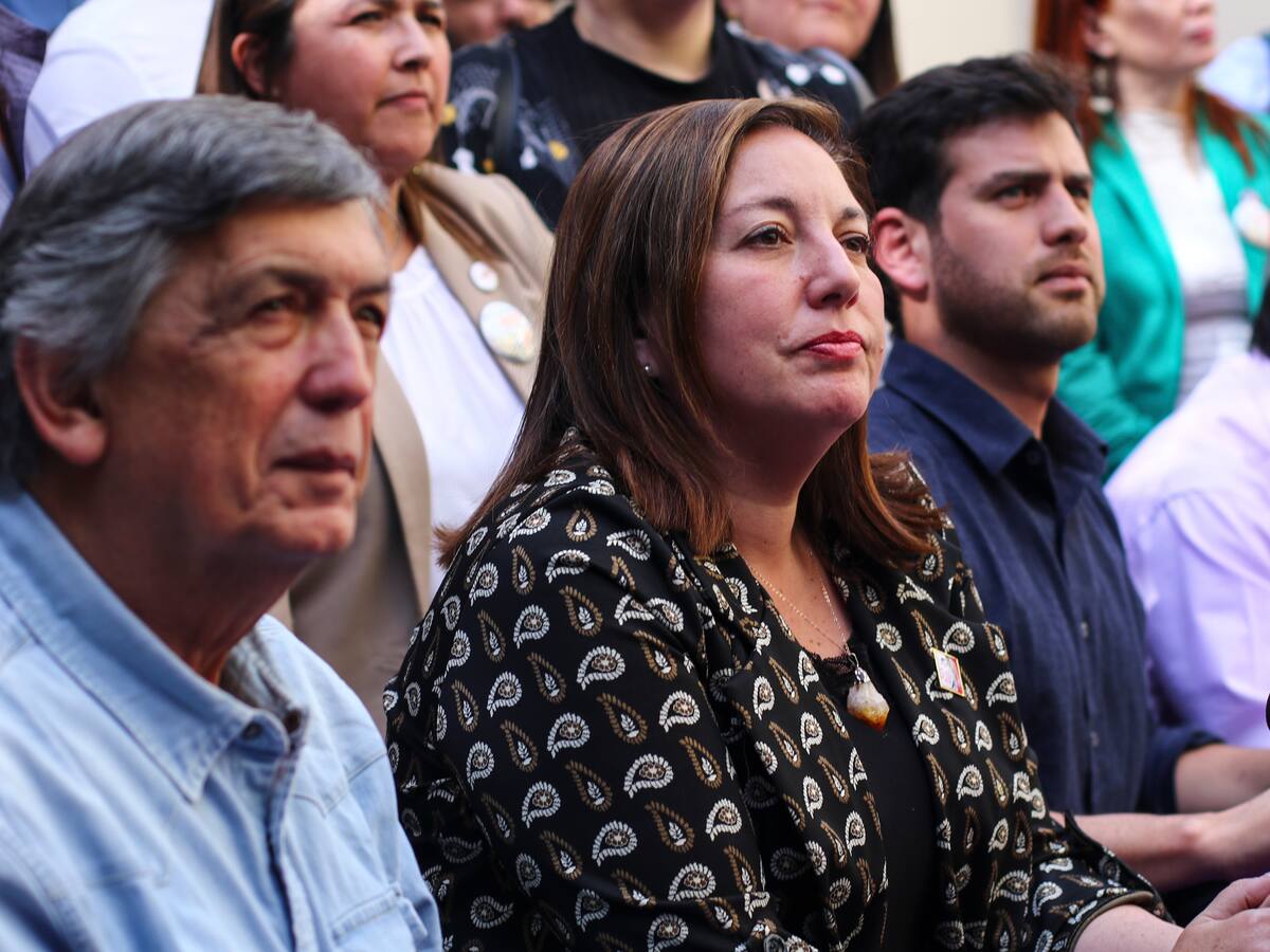 Líderes del oficialismo reaccionan a la nota de protesta de Venezuela a Chile tras condenar la detención de dos opositores