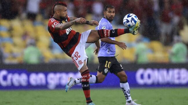 Dejan Petkovic, ídolo del Flamengo, cuestiona a Arturo Vidal: "Le ha faltado liderazgo"