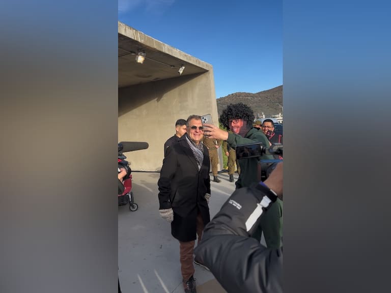 El doble sí fue: “Vozinha” apareció en el Nicolás Chahuán Nazar y le sacó risas a Aníbal Mosa