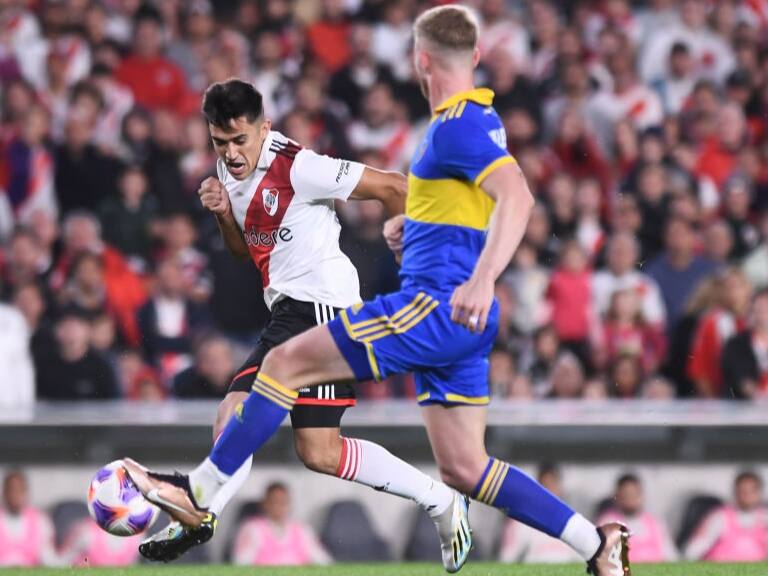 River Plate se impone en la agonía a Boca Juniors para extender su ventaja en Argentina